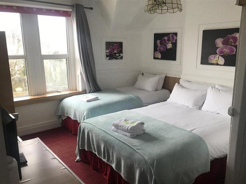 Oyo Maggie Jones Guest House Cardiff Zewnętrze zdjęcie