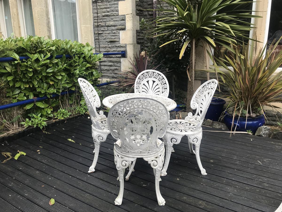 Oyo Maggie Jones Guest House Cardiff Zewnętrze zdjęcie