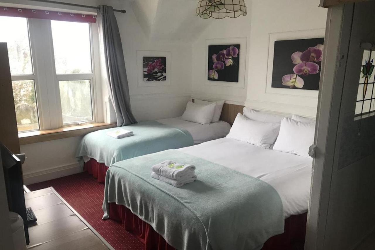 Oyo Maggie Jones Guest House Cardiff Zewnętrze zdjęcie