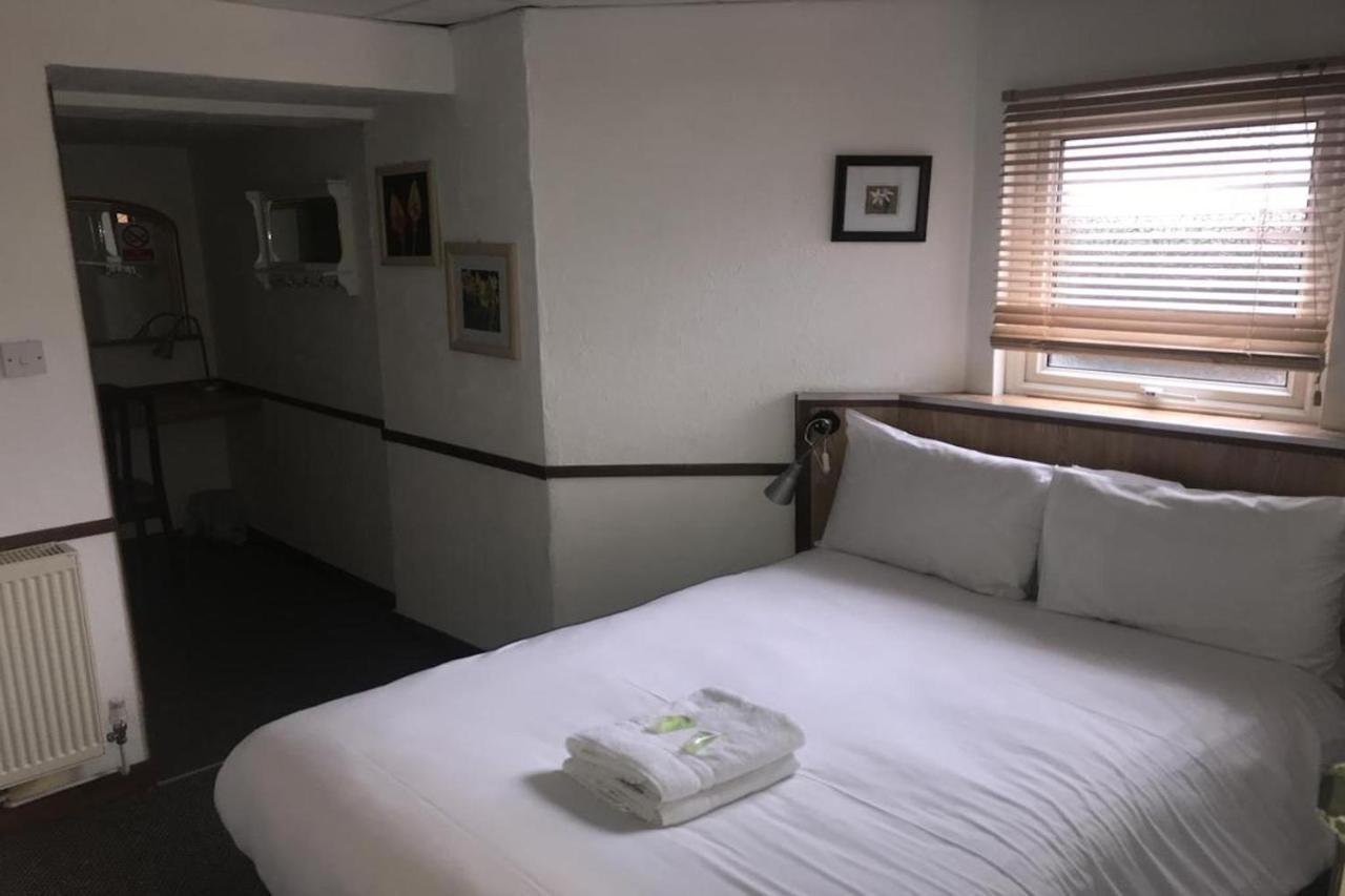 Oyo Maggie Jones Guest House Cardiff Zewnętrze zdjęcie